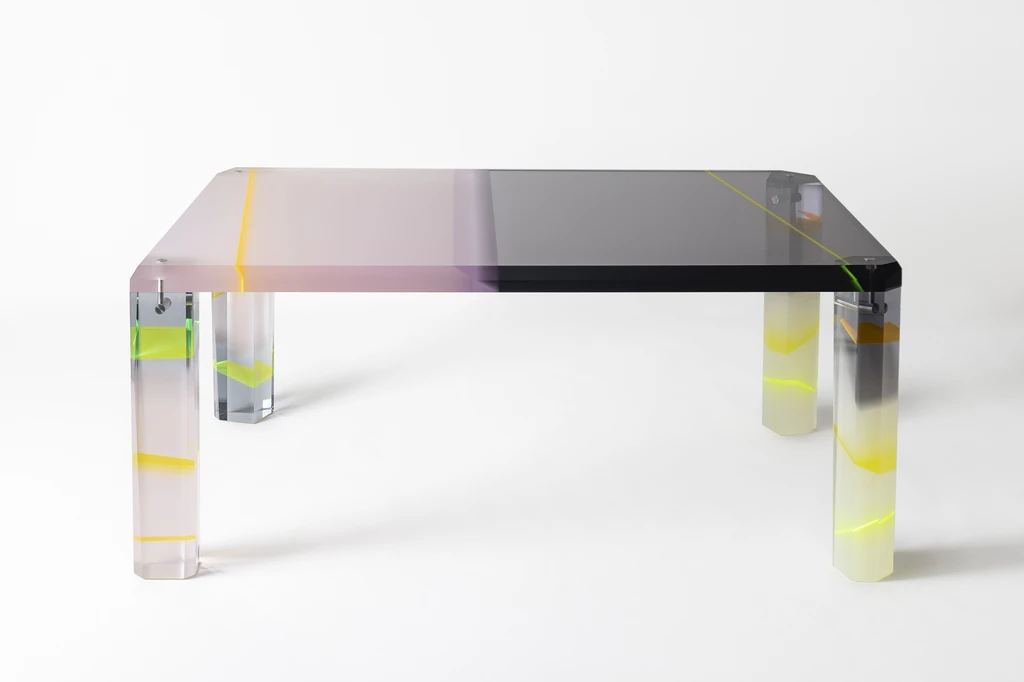 DA Flare Dining table ph Federica Lissoni 1